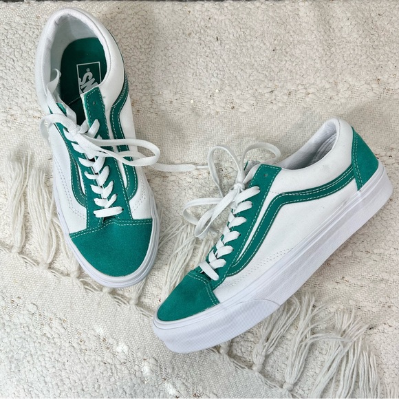 Vans Shoes - Vans Classic Sport Sneakers White/Green Suede Low Top Casual Shoes 10 Women’s